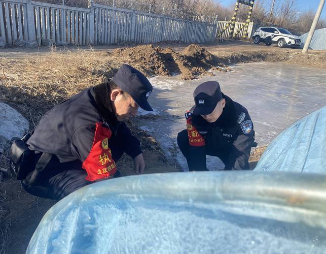 铁警师徒的工作“秘诀”:“聊天”化解纠纷 打造“平安车厢”