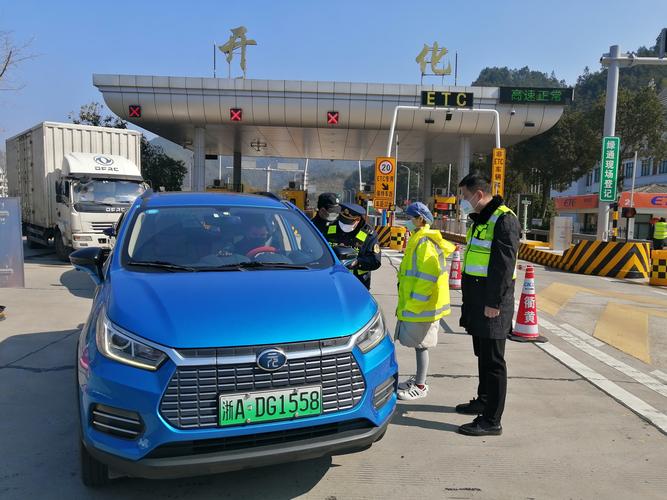 记者走基层·来自一线的改革故事｜“一票多车”将通关时间压缩70%