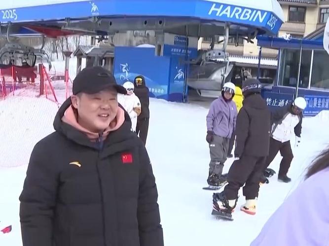 履职一年间丨在冰场上调研 滑雪教练把基层冰雪运动“好声音”带到全国两会