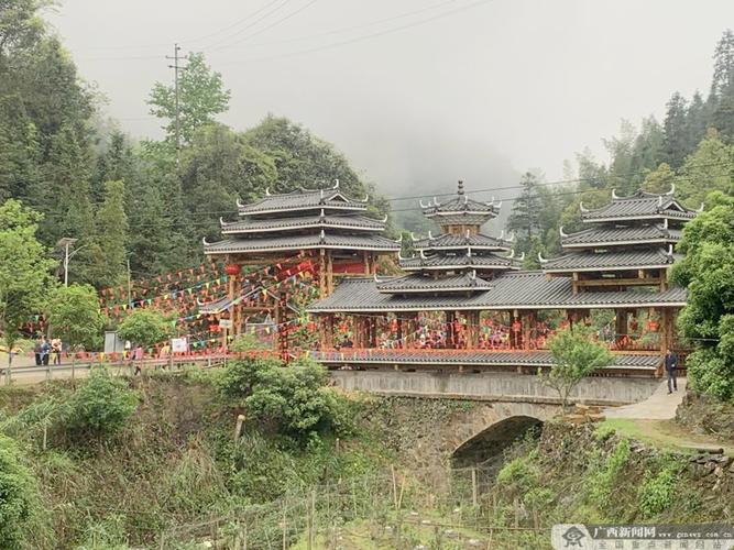 广西龙胜大山苗寨活跃着一支老战士志愿者乡村振兴服务队