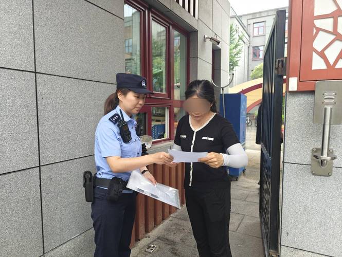 高考前夜考生身份证丢失 万宁民警30分钟解难题