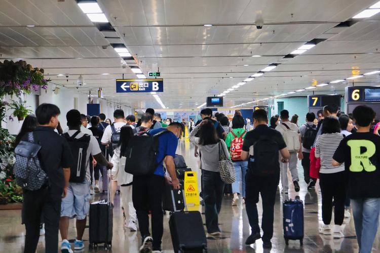海口美兰机场有序恢复航班运行 目前均在T1航站楼进出港