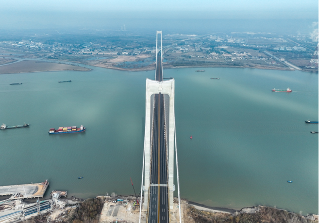 宁扬长江大桥通车