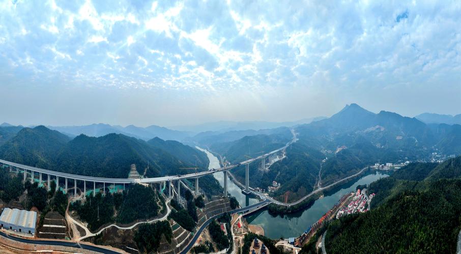 边界不“边界” 赣浙“联络站”架起“新桥梁”