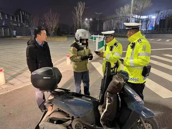 兰州公安交警多举措严打“飙车炸街”违法行为
