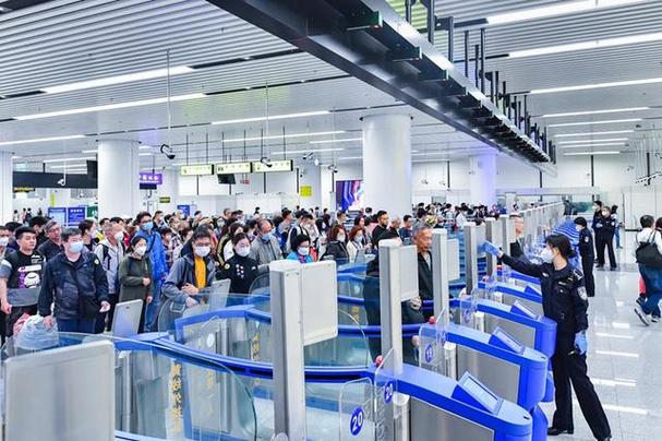 莲塘口岸开通四周年 出入境人数突破3037万人次 车辆一站式通关 旅客尽享丝滑