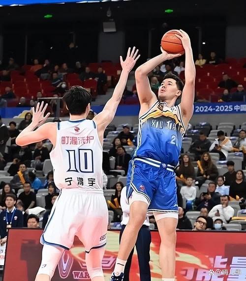 CBA焦点战前瞻:广厦迎战新疆 两强援直接对话