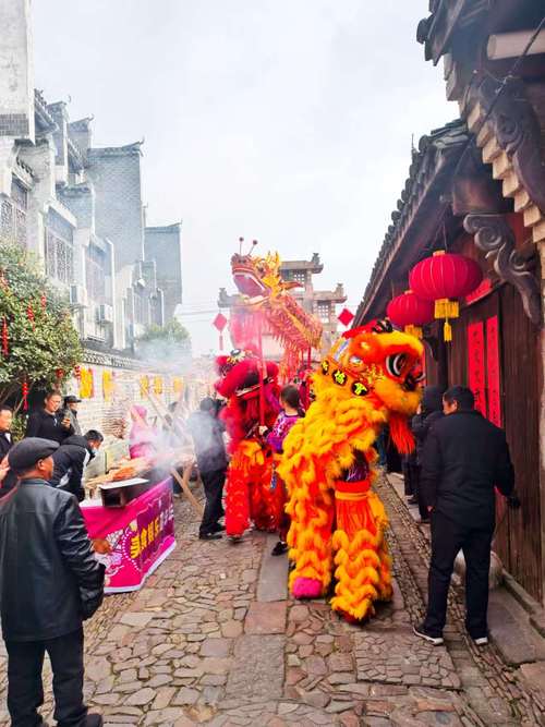 (新春走基层)舞狮人滑端鹏的忙碌春节:“舞”出一个红火年