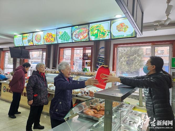 (新春走基层)呼和浩特:藏在为老服务餐厅里的团圆味道