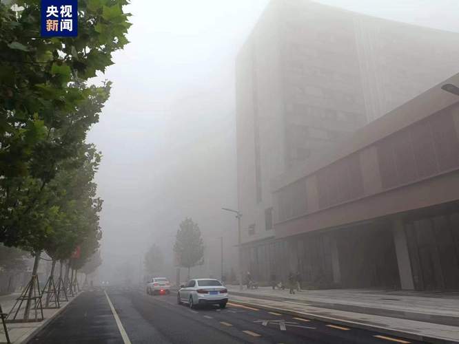 山西省平定县发布大雾黄色预警_1