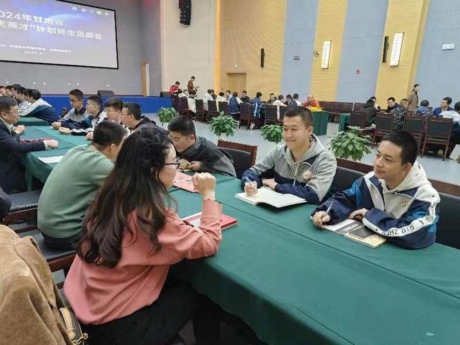 甘肃探索创新育才:“飞天英才”师生见面体验科学魅力