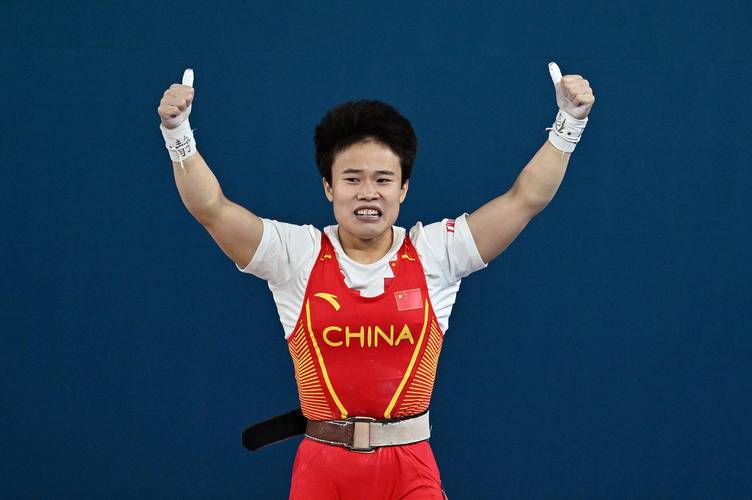 湖南“女大力士”侯志慧巴黎奥运会夺金!妈妈:她是村里出了名的“小猴子”