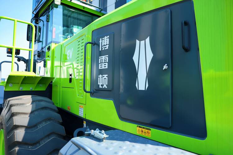 (神州写真)中国“工程机械之都”长沙发力新能源 加速产品电动化